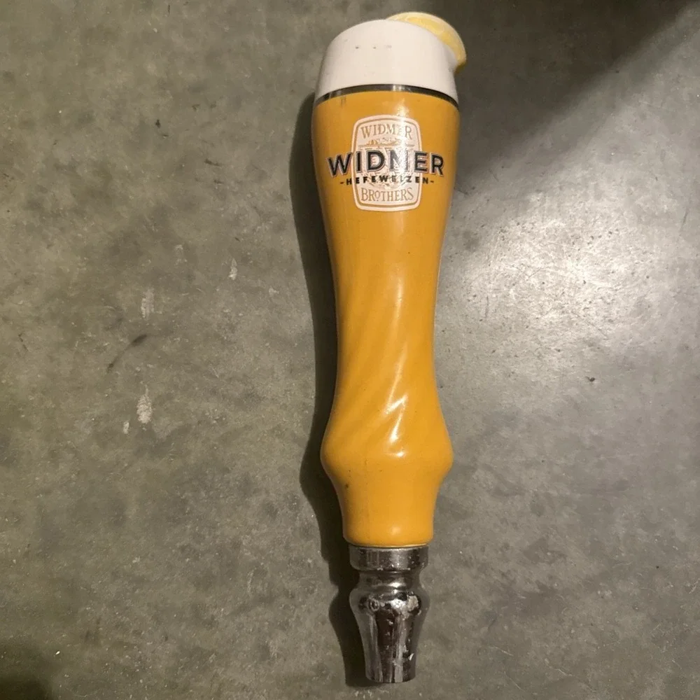 Widmer Brothers Hefeweizen Beer Tap Handle (Cracked)